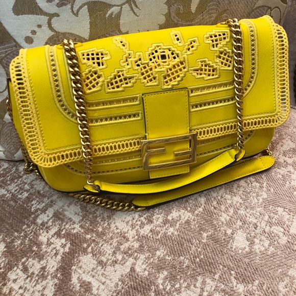 Yellow Designer Chain Shoulder Bag - Picture 2 of 10
